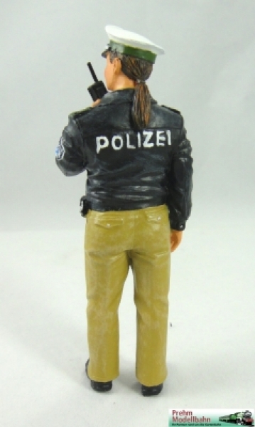 500046 Polizistin mit Funk - gruene Uniform